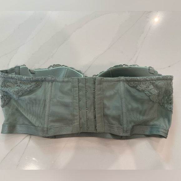 Victoria Secret Lace Bandeau Bra - Picture 3 of 8